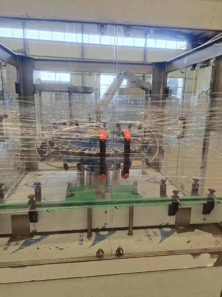 全自動酒水體灌裝機